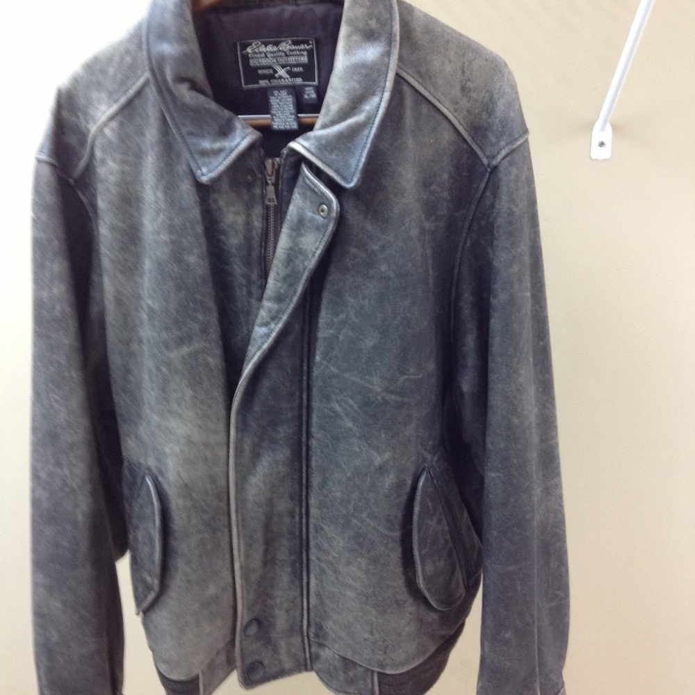 Eddie Bauer XL Leather Bomber Jacket
